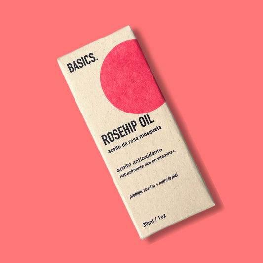 Aceite de rosa mosqueta 30ml en su caja de simple as con fondo plano.