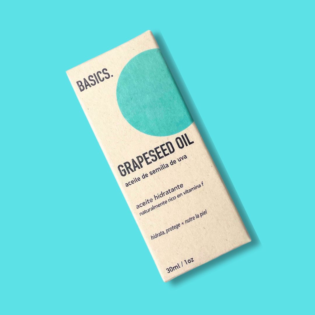 aceite de semilla de uva 30ml en su caja con fondo plano.