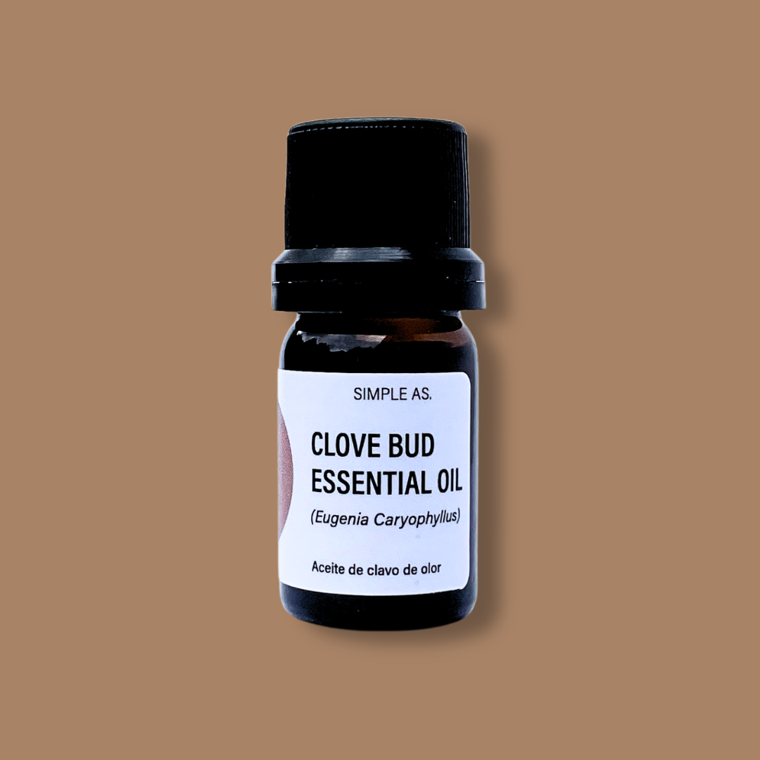 aceite esencial de calvo de olor con fondo plano color cafe