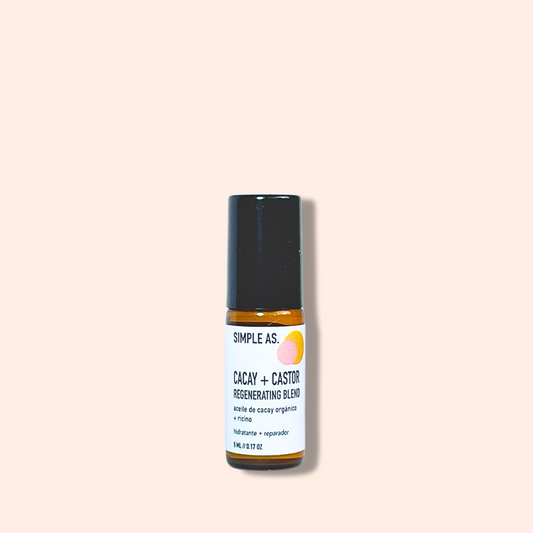 Serum para Pestañas y Uñas con cacay con fondo blanco. 